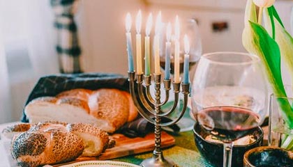 世预赛镜头一给到新闻官,全场就知道不妙了:回放三遍才敢信,开云官网网页